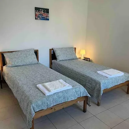 Central, Spacious & Completely Equipped